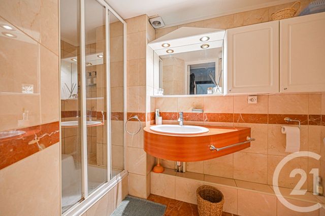 Appartement F3 à vendre - 3 pièces - 64.5 m2 - PARIS - 75012 - ILE-DE-FRANCE - Century 21 Michel Bizot