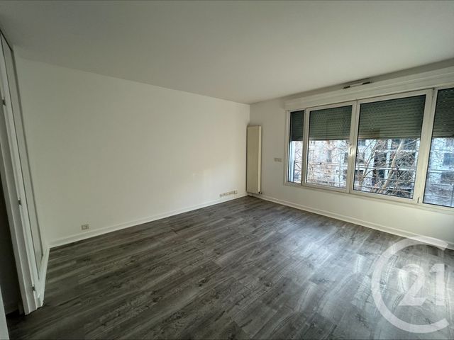 Appartement Studio à louer PARIS