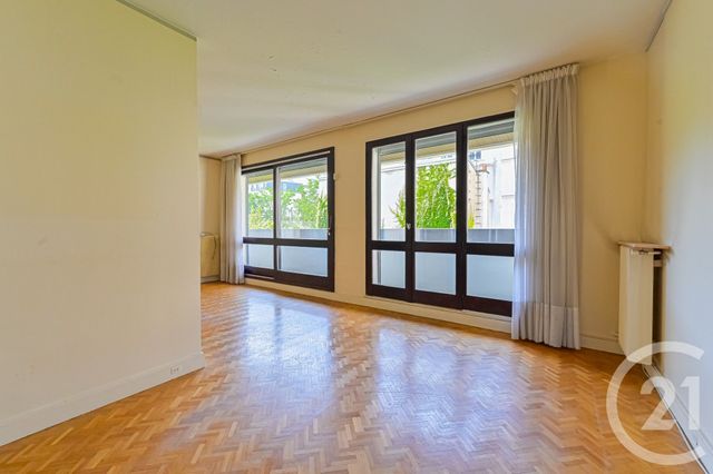 Appartement F4 / 5 à vendre - 5 pièces - 106.1 m2 - PARIS - 75012 - ILE-DE-FRANCE - Century 21 Michel Bizot