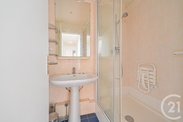 Appartement F4 / 5 à vendre - 5 pièces - 106.1 m2 - PARIS - 75012 - ILE-DE-FRANCE - Century 21 Michel Bizot