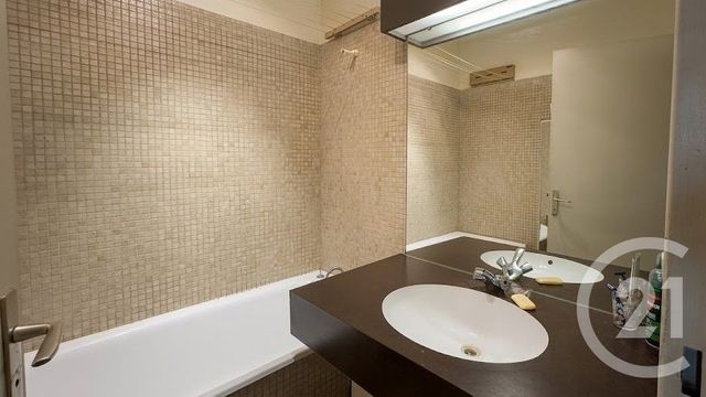 Appartement T5 à vendre - 5 pièces - 106.2 m2 - PARIS - 75012 - ILE-DE-FRANCE - Century 21 Michel Bizot