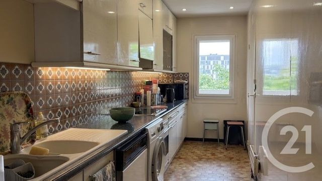 Appartement T5 à vendre - 5 pièces - 106.2 m2 - PARIS - 75012 - ILE-DE-FRANCE - Century 21 Michel Bizot