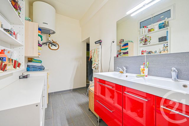 Appartement F2 bis à vendre - 2 pièces - 47.7 m2 - PARIS - 75012 - ILE-DE-FRANCE - Century 21 Michel Bizot