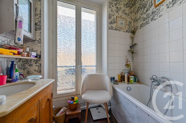 Appartement F3 à vendre - 3 pièces - 63.65 m2 - PARIS - 75012 - ILE-DE-FRANCE - Century 21 Michel Bizot